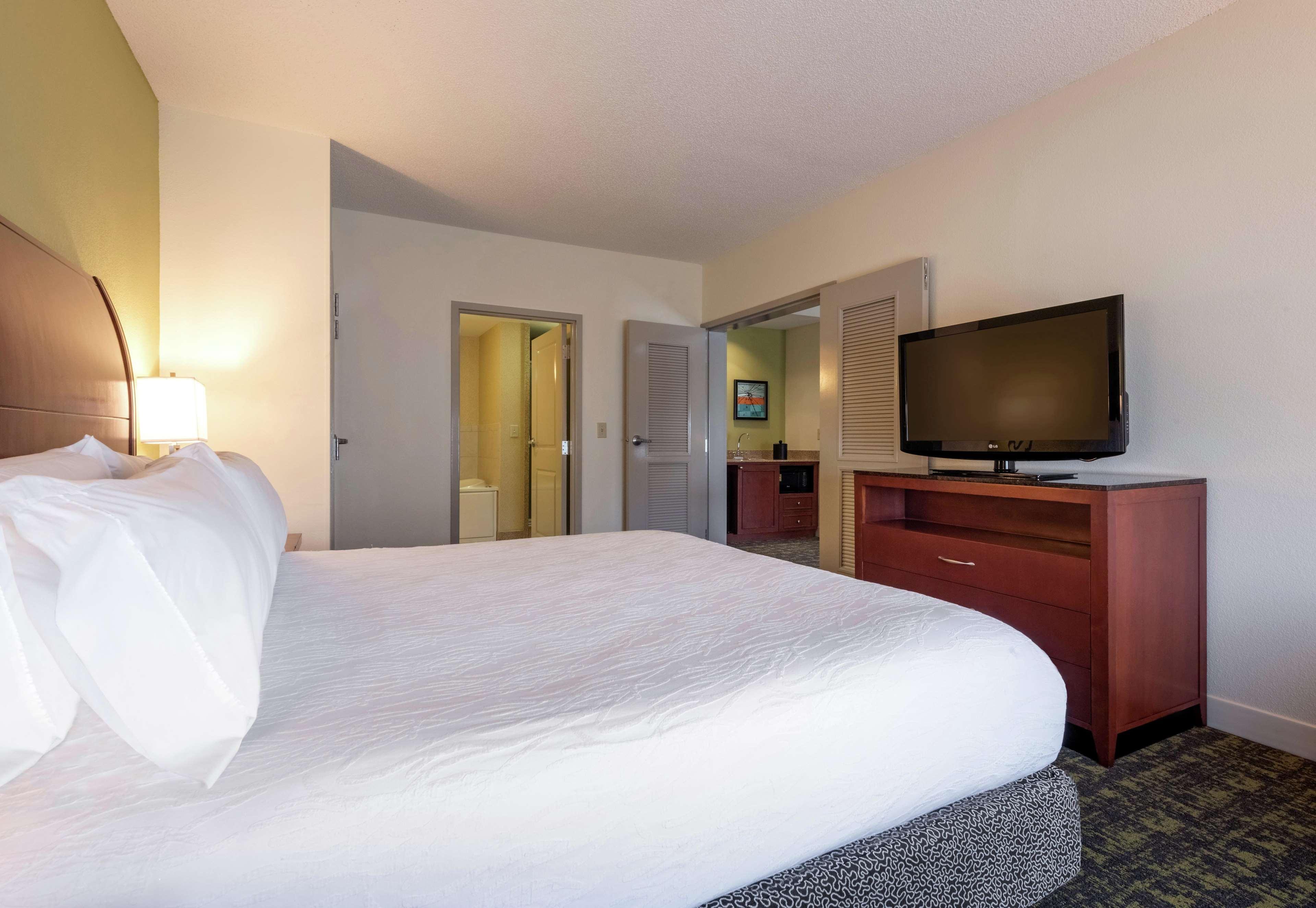 Hilton Garden Inn Meridian Exterior foto